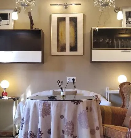 Como En Una Galeria De Arte Apartment *
